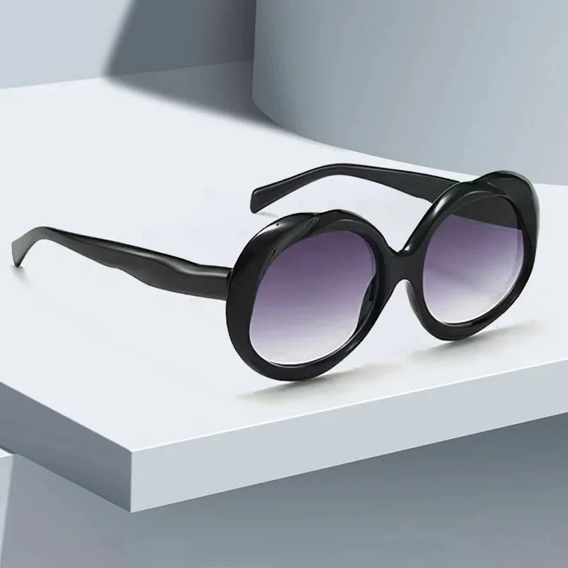 Retro Oval Photochromic UV Protection Sunglasses