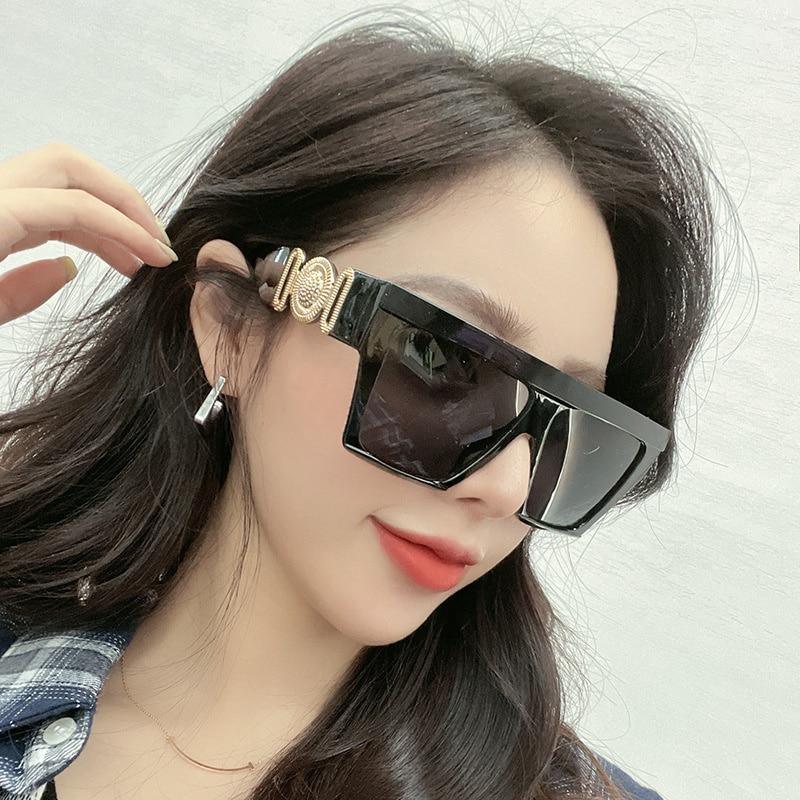Flat Top Oversized Square Sunglasses – Vintage Women